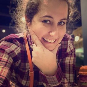 Meet your Posher, Kelli